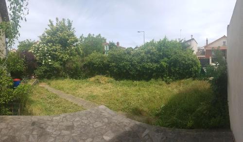 Exterior view, Le Pierre CURIE Chez l'habitant in Other