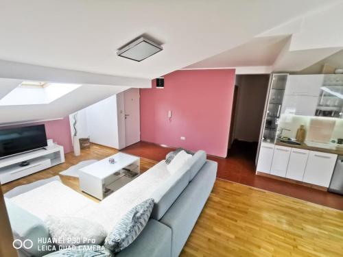Apartman Japanski vrt Centar - image 6