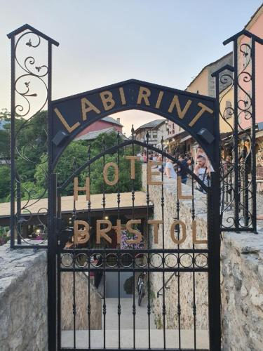 Hotel Bristol - image 12