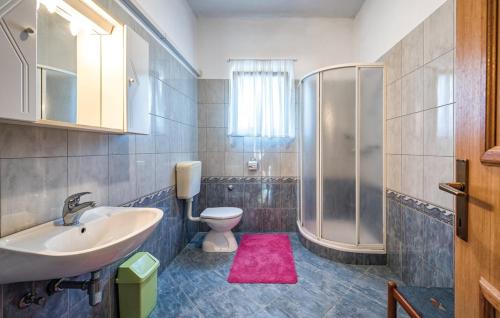  Apartment Tezak in Kukci