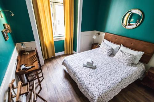 Standard Double Room image 3