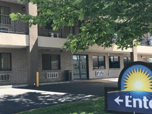 Go2 Inn & Suites By Relianse -Albuquerque