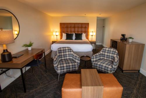 Shearwater Inn