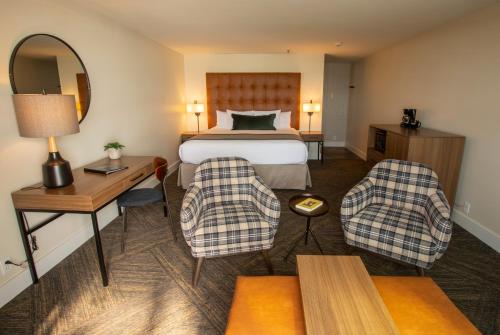 Shearwater Inn