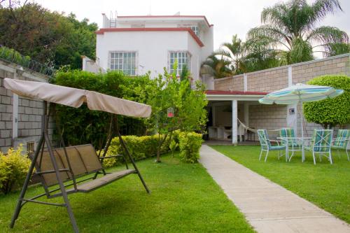Preciosa Casa Maya Alberca y Jacuzzi Jiutepec Cuernavaca in Jiutepec, Mexico
