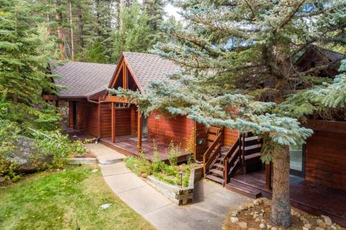 Boulder Brook on Fall River in Estes Park, USA