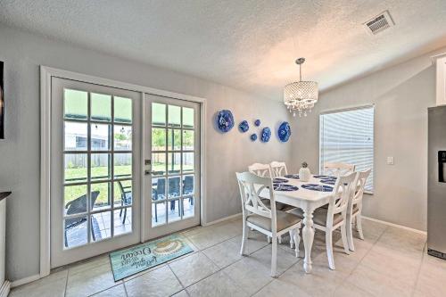 Modern Retreat with Pool Near Vanderbilt Beach! - image 4