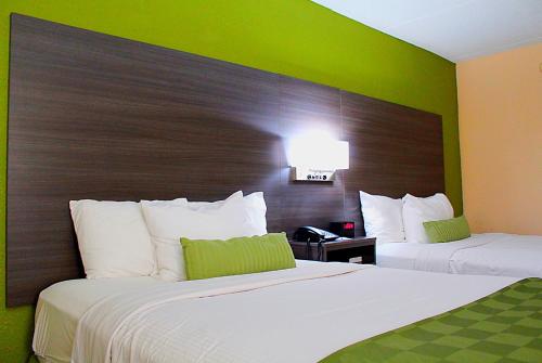 Deluxe Double Room with Two Double Beds - Non-Smoking