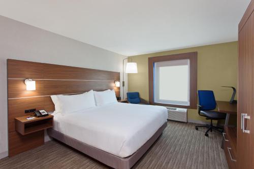 Holiday Inn Express West Los Angeles-Santa Monica, an IHG Hotel