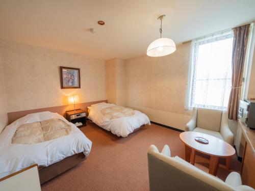 Twin Room - Non-Smoking