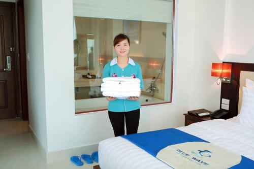 ban roojai 90 moo 9 phasingh nan thailand th 55000 shanghai hongqiao national exhibition center yit