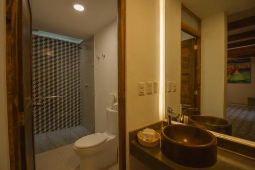 256013584 NaNa Vida Hotel Morelia