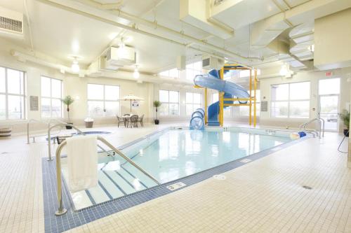 Úszómedence, Vegreville Suites in Vegreville (AB)