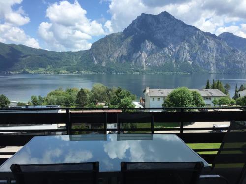  TraunseeBlick, Pension in Altmünster bei Neukirchen