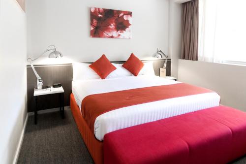 1 queen bed
