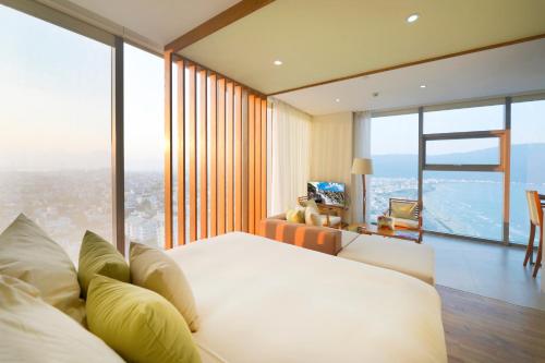 Fusion Suites Danang Beach