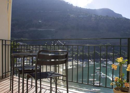 Veranda sul Porticciolo – Castellammare del Golfo, CA