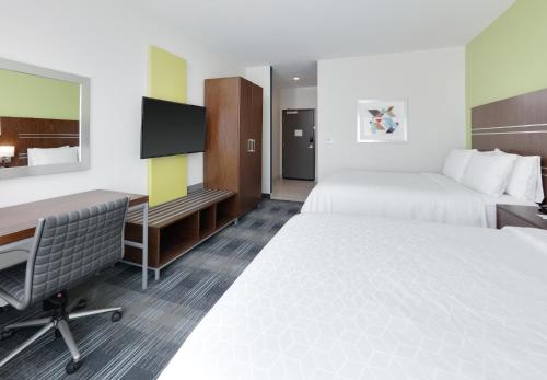 Holiday Inn Express & Suites Dallas NW - Farmers Branch, an IHG Hotel