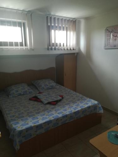 Standard Double Room with Shared Bathroom