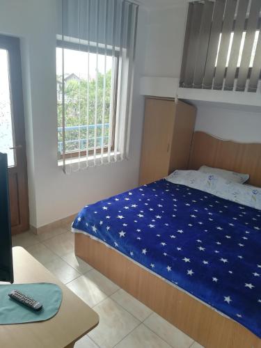 Standard Double Room with Shared Bathroom