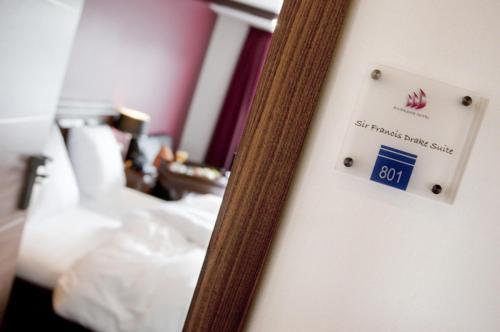 Suite with Lake View