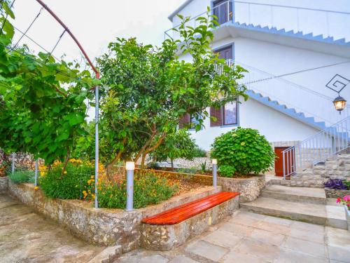  Apartment Lavanda, Unterkunft in Ražanj