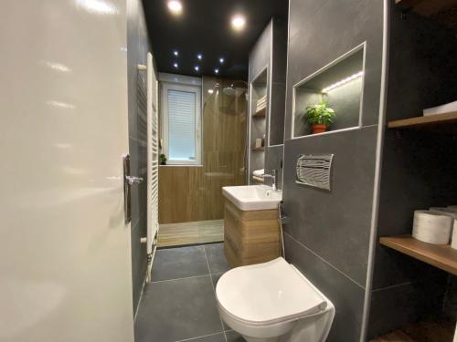 Apartment 8 - image 2