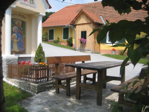 B&B Stubenberg - Hof Zaunfranzl - Bed and Breakfast Stubenberg