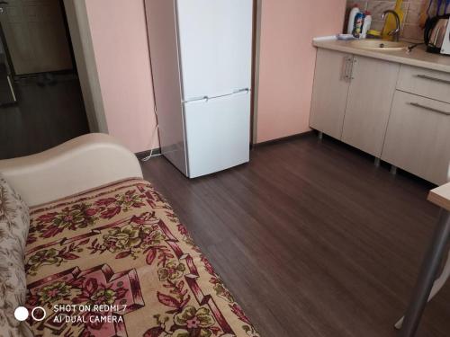 Apartment on Komarova 14 возможно дистанционное заселение - image 5