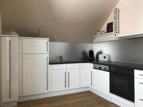 Konyha, Ferienwohnung „Anhaide“ in Lampertheim
