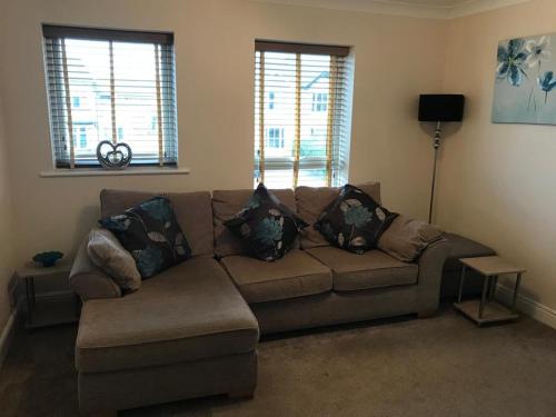 Eaton Ford Green Apartment - image 7