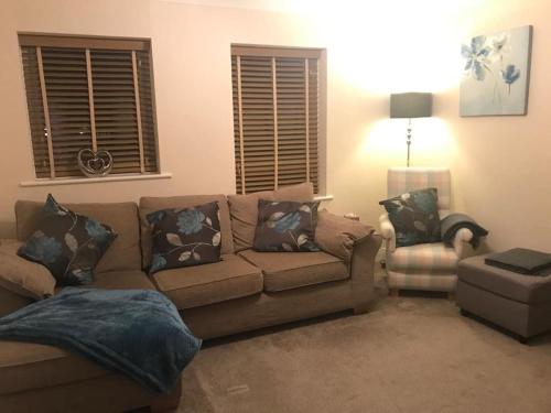 Eaton Ford Green Apartment - image 4