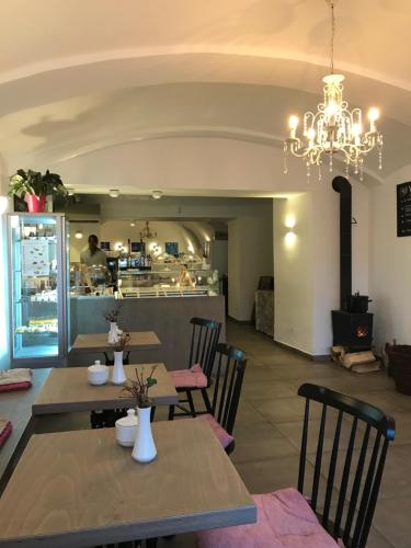 ห้องอาหาร, Apartmány v pivovaru (Apartmany v pivovaru) in คาสเปอส์เก โฮรี