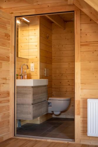 진트 아날란드 Luxe Chalets in Zeeland aan de kust 4성급 게스트하우스 레스토랑