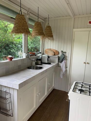 Konyha, Het Schulpje in Egmond-Binnen