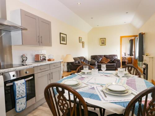 Meadow View - image 6