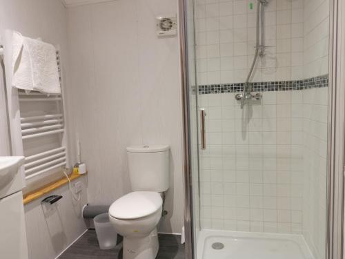 Honeybee Cottage - image 10