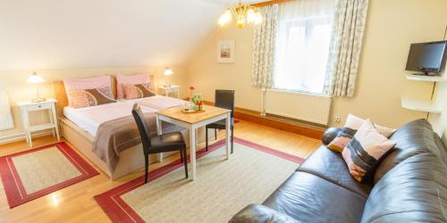 Pension Gästehaus Heller - image 10