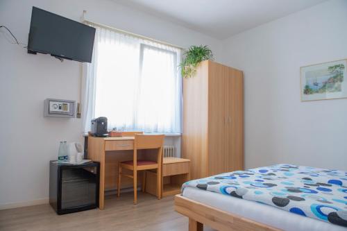 Garni Moderno Room Type - Double Room with Private Bathroom