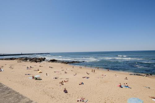 Boutique Rentals- Bliss By The Sea Apt- Ocean views in Foz Beach