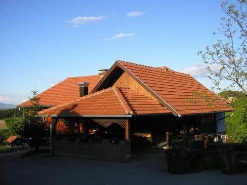 OPG ZIMIC -Lipovecka klet