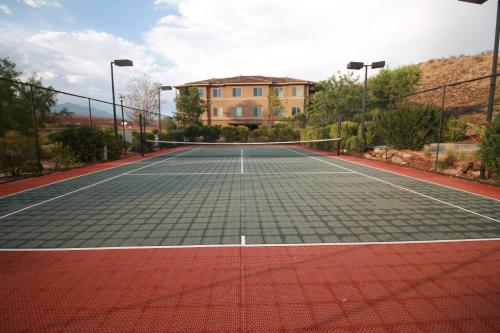 Coral Springs Resort - image 2