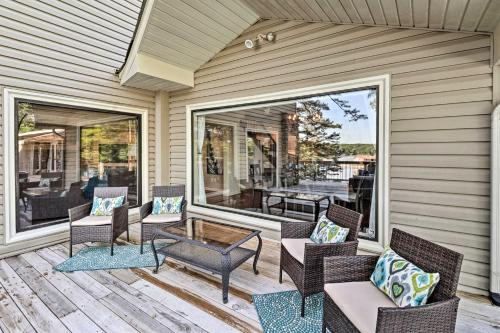 Luxe Hot Springs Oasis on Lake with Private Dock - image 5
