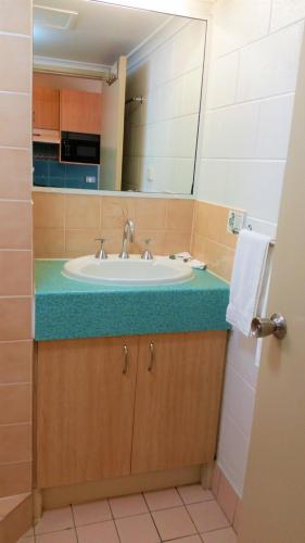 Cairns Gateway Resort Room Type - Standard King Room