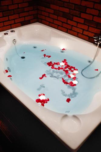 THE CRYSTAL BLUE XAIDARI HOTEL - image 11
