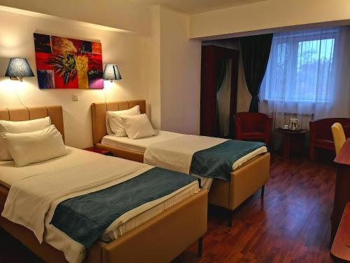 Atrium Hotel Bucharest City Center - image 10