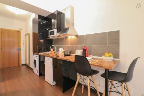 La Bellavista - Central Studio With Balcony and Air