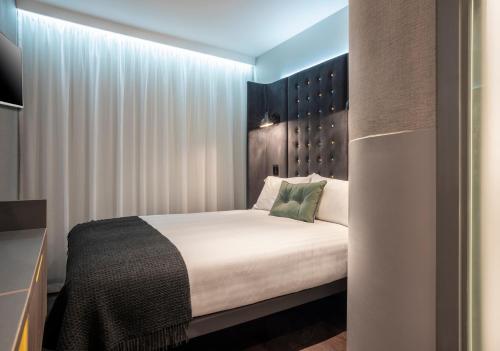 Point A Hotel London Paddington - image 11