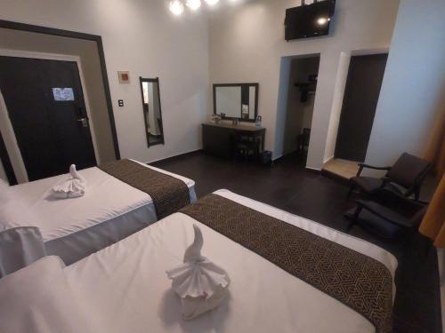 room detail thumbnail 1