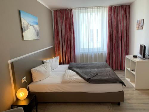 2 bedrooms, 3 beds
